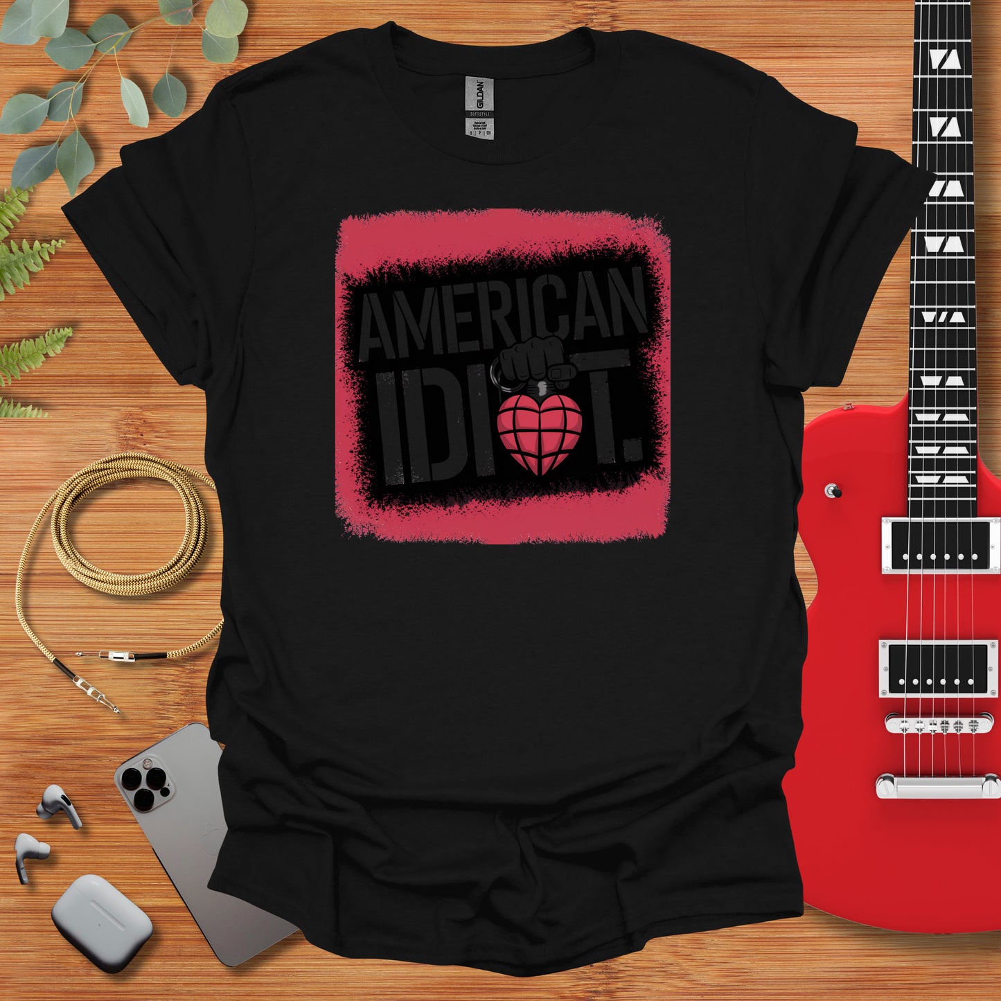 a t - shirt with the words american idiot on it